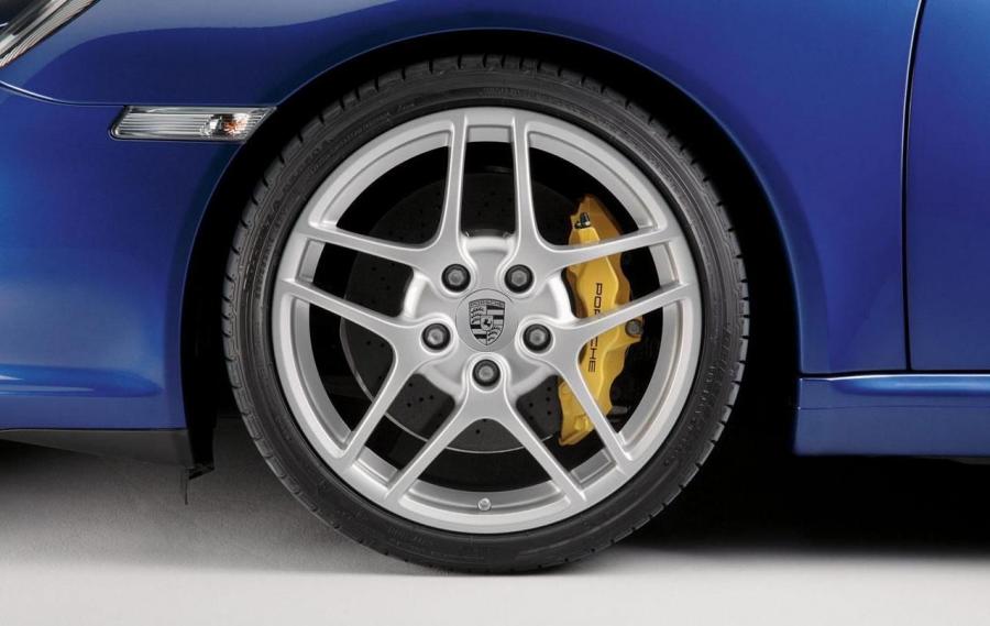  Porsche 911 2008 года  (фото 14 из 40)